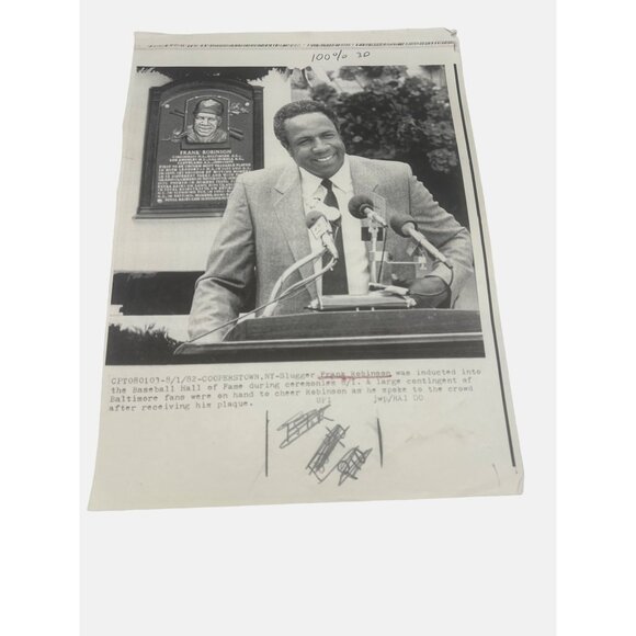 Frank Robinson Baltimore Orioles Photos 1970s Original Press Wire Photos HOF - Picture 2 of 4